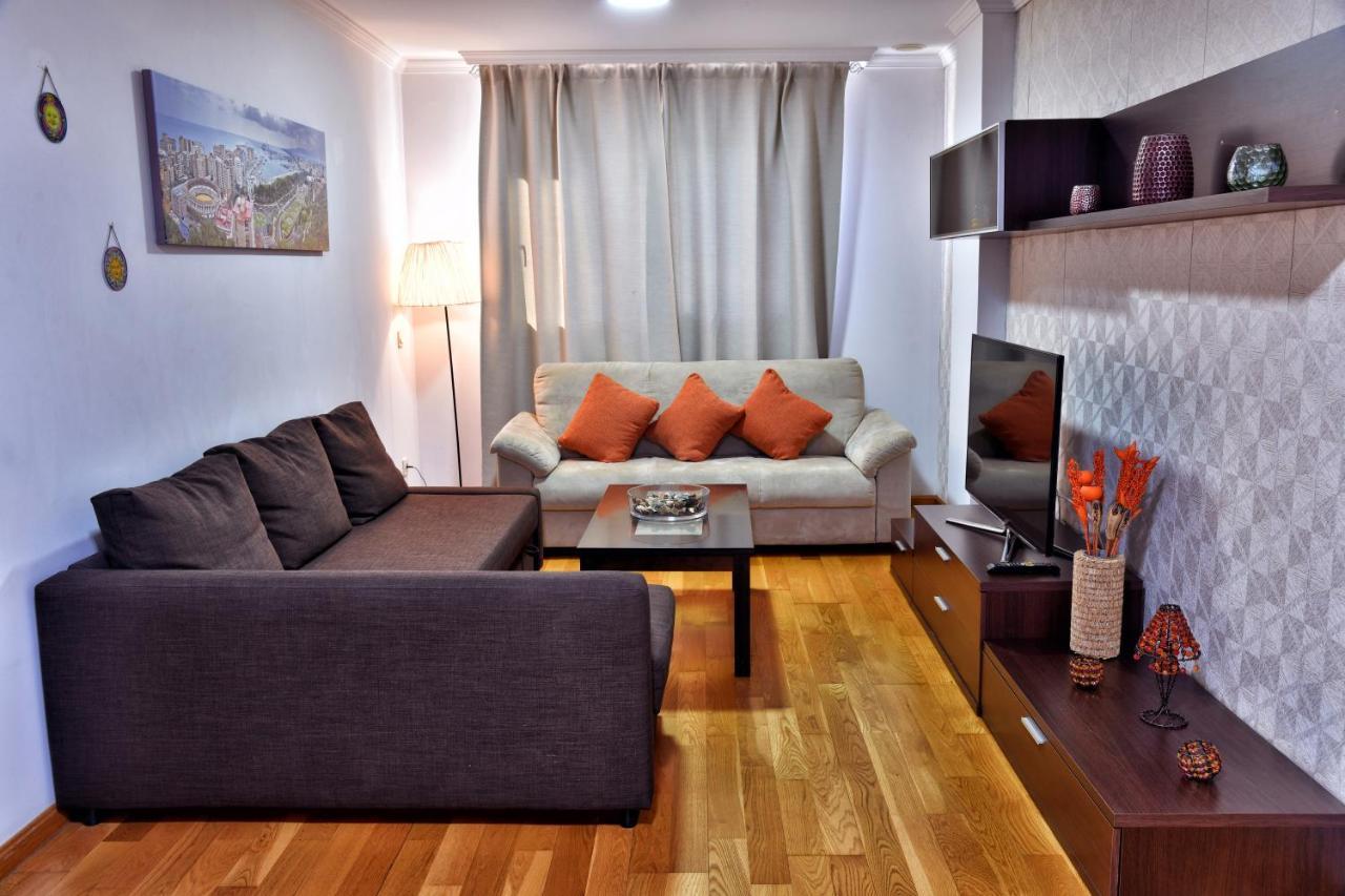 Apartamentos La Estacion Málaga Esterno foto