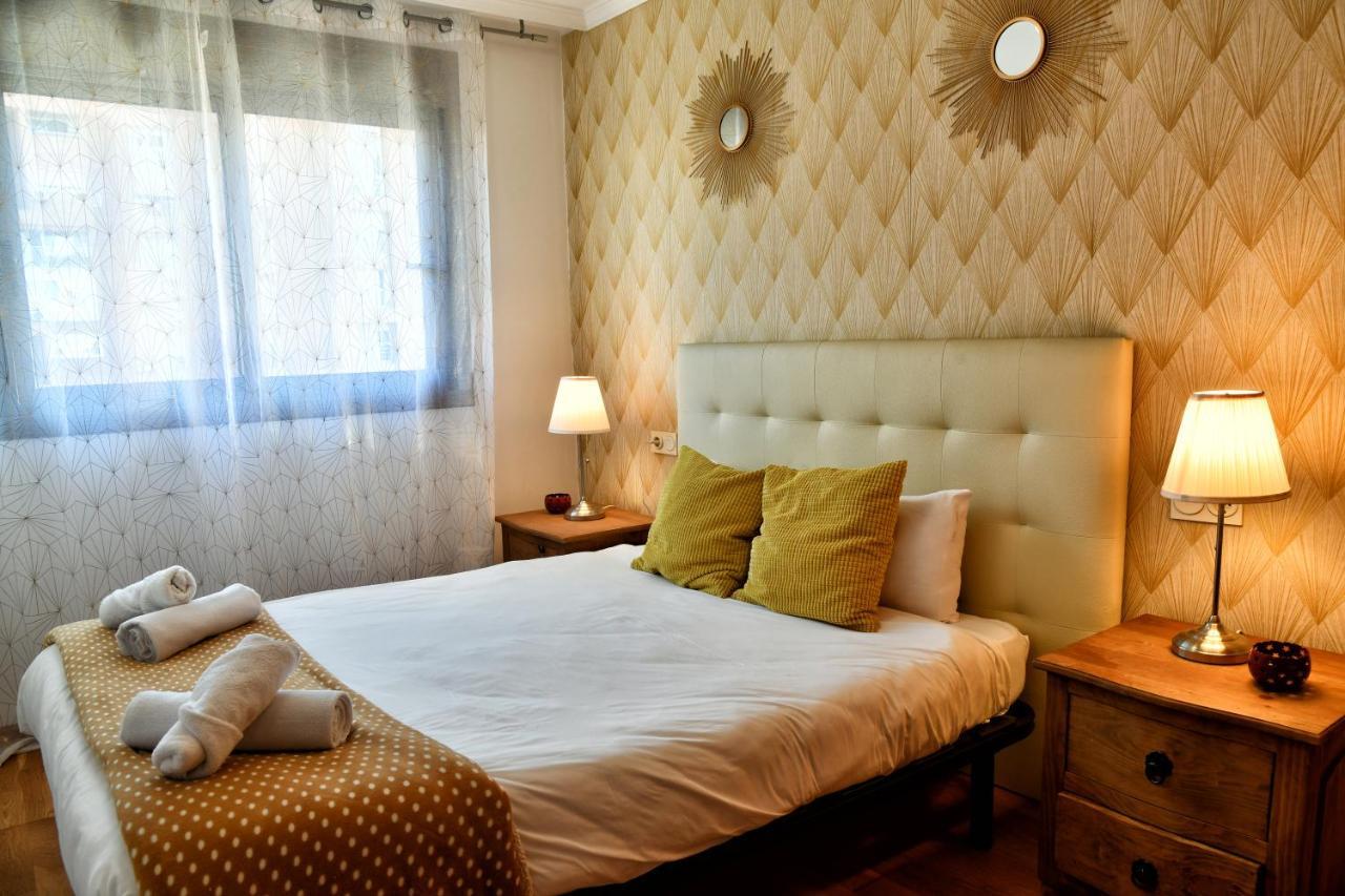 Wonderstays Apartamentos La Estacion Málaga Esterno foto