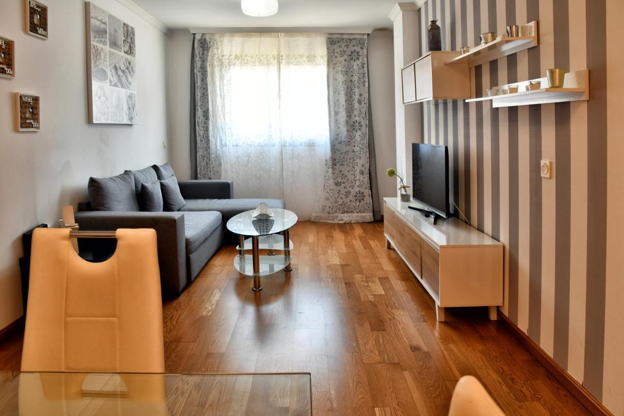 Wonderstays Apartamentos La Estacion Málaga Esterno foto