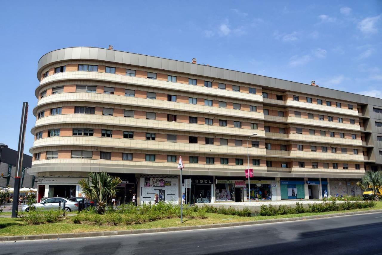 Wonderstays Apartamentos La Estacion Málaga Esterno foto