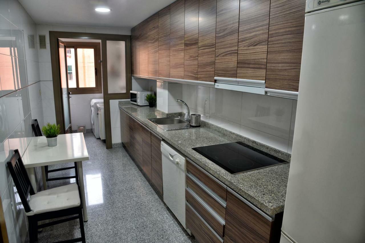 Wonderstays Apartamentos La Estacion Málaga Esterno foto