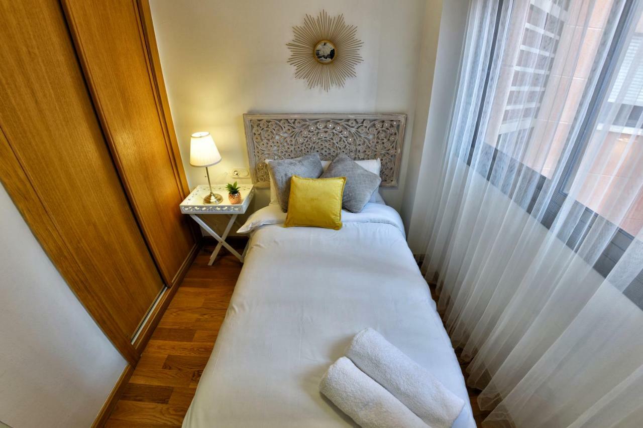Wonderstays Apartamentos La Estacion Málaga Esterno foto