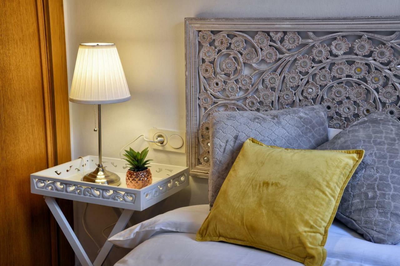 Wonderstays Apartamentos La Estacion Málaga Esterno foto